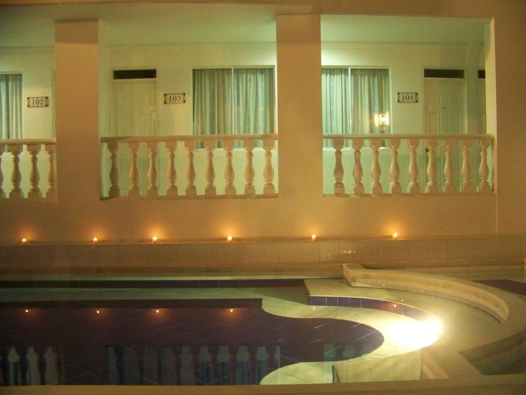 Hotel Zamba Жирардо Екстер'єр фото